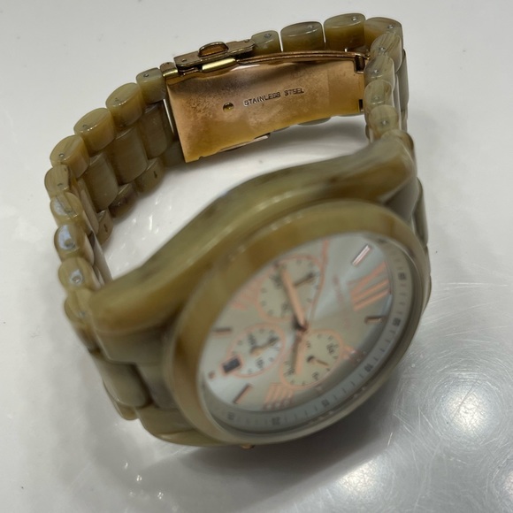 Michael Kors Rose Gold Tortoise Shell Watch - Picture 4 of 4